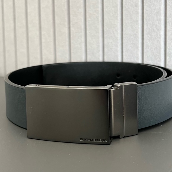 Calvin Klein Jeans Leather Belt - Picture 8 of 8
